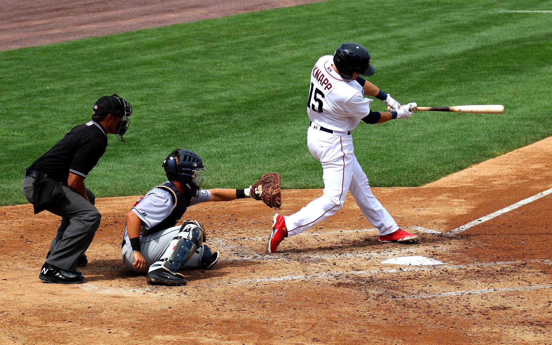 You are currently viewing The Essential Guide to Baseball Bat Selection: Find Your Perfect Match